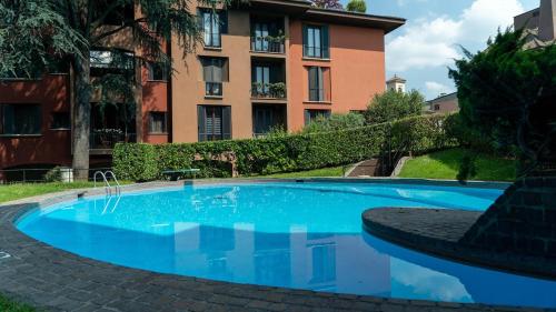 Pool 1 BDR Duomo 15 min Contemporary, 1 BDR POOL