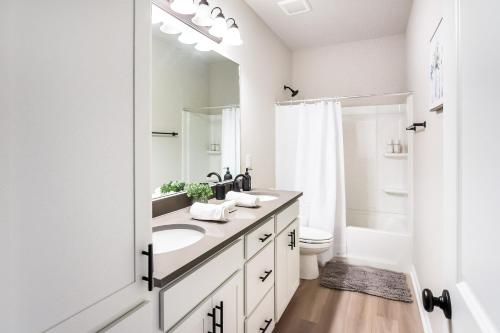 Koupelna v ubytování Game Day Touchdown Lounge in Baton Rouge - CB1024