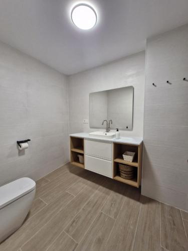 MAYCO Lovely Apartment III