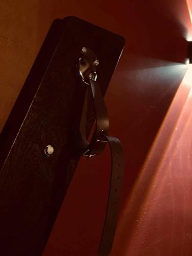 a close up of a door with a metal latch at Roomantic spa 