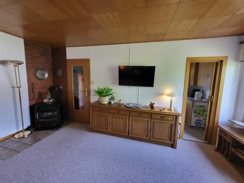 Μια τηλεόραση ή/και κέντρο ψυχαγωγίας στο Ferienhaus Ziegler