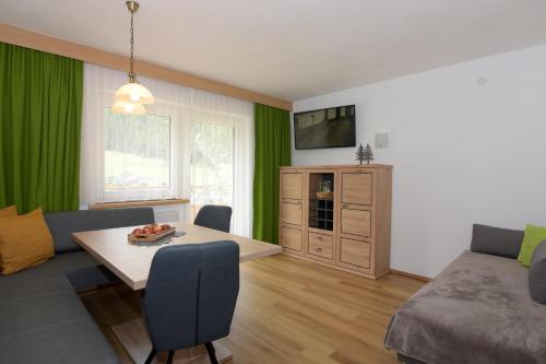 Apart Günther
