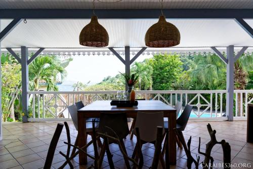 Un balcón o terraza en La Villa d'à Côté