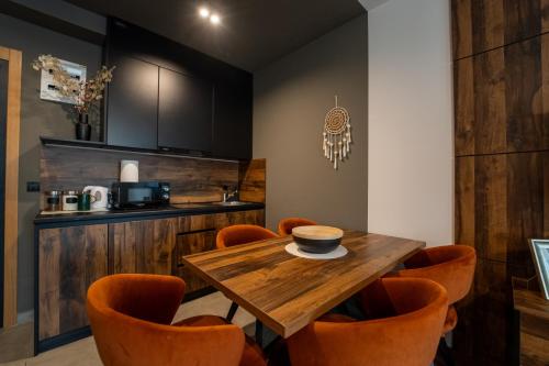 Η κουζίνα ή μικρή κουζίνα στο Pino Monte