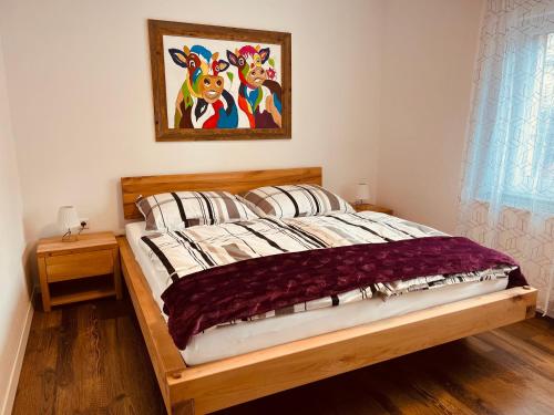 Postel nebo postele na pokoji v ubytování Café Lounge