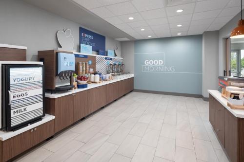 Holiday Inn Express Miami Airport-Blue Lagoon Area by IHG photo 70