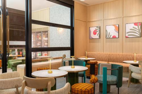 Atwell Suites Shanghai Wuning by IHGにあるシーティングエリア