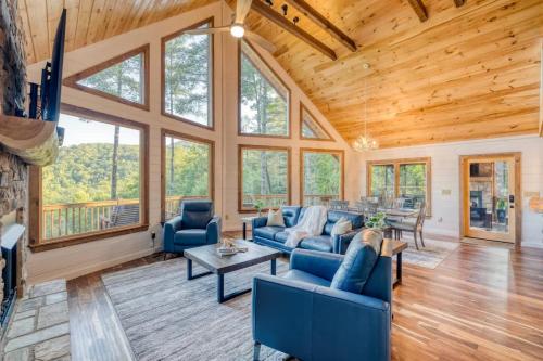 Posezení v ubytování Pineview Escape - Hot Tub - Views - Arcades