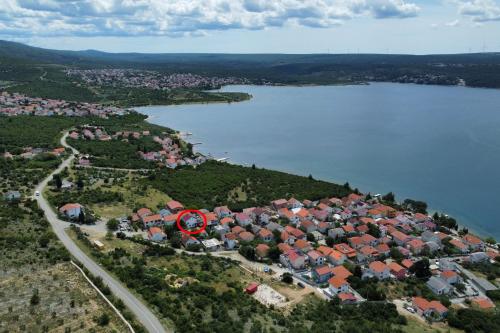 Apartments with parking space Gornji Karin, Novigrad - 23985
