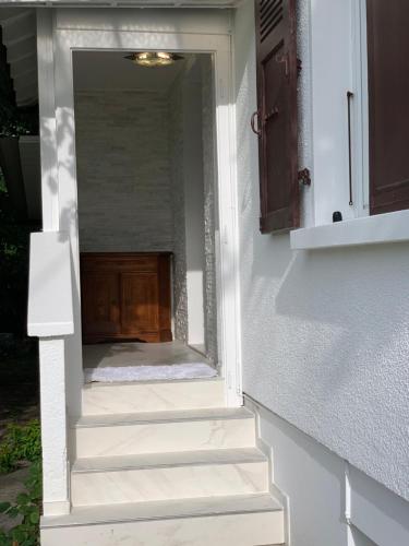 Gallery image of Small room walk to the airport in Geneva