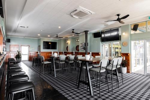 Robe Hotelにあるレストランまたは飲食店