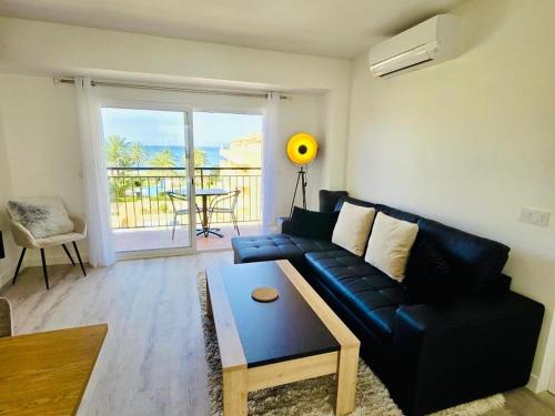 Modern Sea-View Stay, Denia