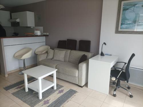 Le Croisic - T2 Confortable, 2-4 Couchages, Animaux Admis, Parking - FR-1-843-13