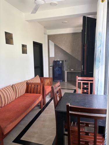 Χώρος καθιστικού στο Villa Leo hikkaduwa