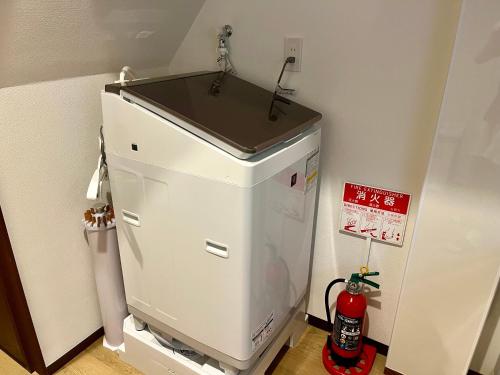 GU Hotel Traditional Japanese-Style House in Tokyo15 Minutes by Train from Shinjuku Sleeps Up to 10 Guests