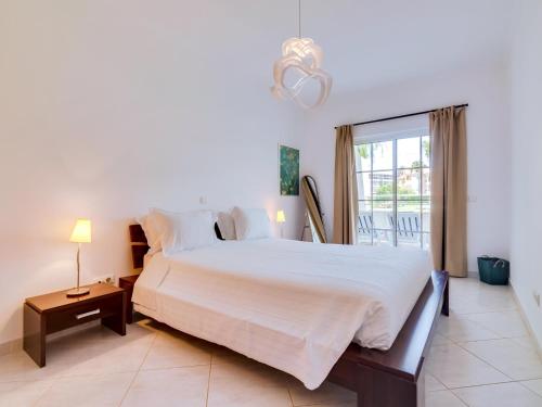 Apartamento JV com 2 quartos e piscina, Vilamoura