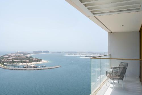 Keyrock - Emaar Beachfront Apartment with Sea & Palm Jumeirah Views