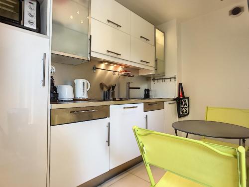 Dapur atau dapur kecil di Nicolas 8