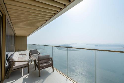 KeyRock - Dreamy Stay with Palm View - Emaar Beach