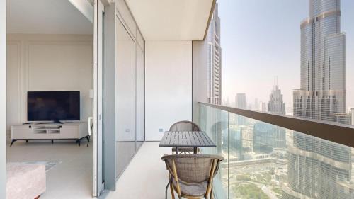 Exclusive Burj Khalifa View Luxury 2BR Next to Dubai Mall - Like Home