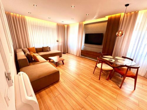 Luxurious & Spacious Old Bazaar Apartment