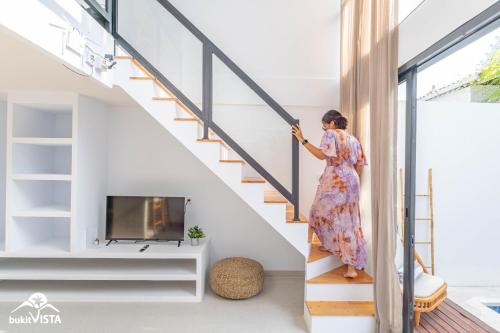 Μια τηλεόραση ή/και κέντρο ψυχαγωγίας στο Wolu Residence 5 by Bukit Vista