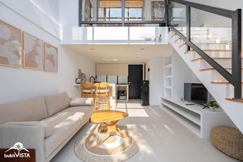 Μια τηλεόραση ή/και κέντρο ψυχαγωγίας στο Wolu Residence 5 by Bukit Vista