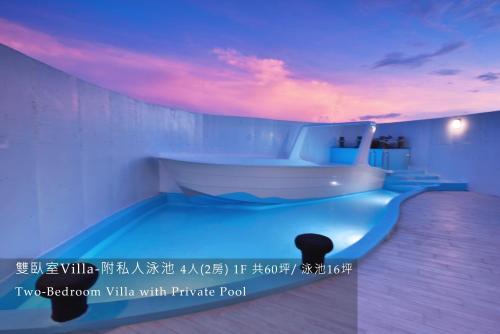 白色海芋Villaの敷地内または近くにあるプール