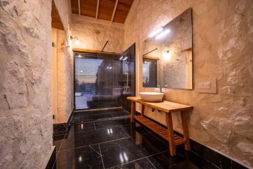 Ένα μπάνιο στο Eco Villa Su