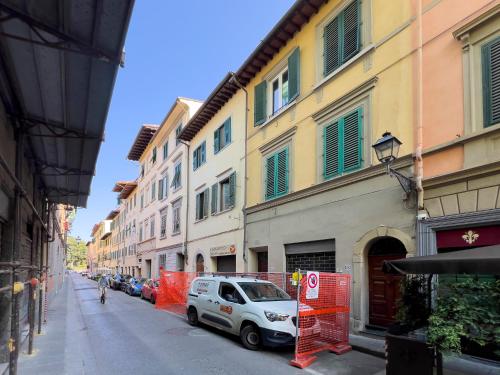 Barnaba Apartment by Mamo Florence