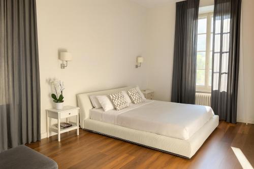 Santa Rosa Florence Apartments 3 Bedrooms - Private Parking