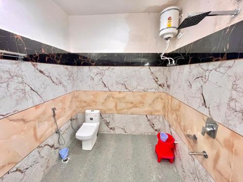 Un baño de Manya Palace