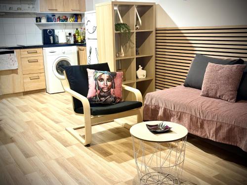 Χώρος καθιστικού στο Ibiscus Apt with Pool, walk to beach, Harbour,Kato Paphos