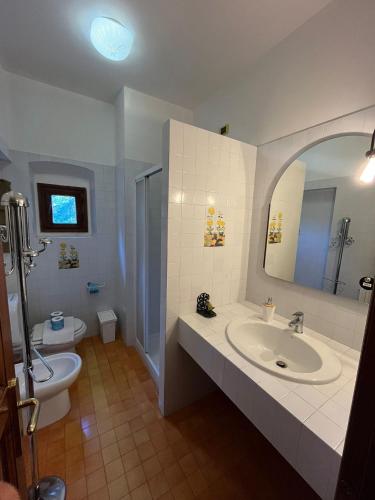 Ένα μπάνιο στο Villa Caterina 2 by Falcony apartments