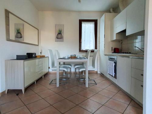 Kuchyň nebo kuchyňský kout v ubytování Residenza La Rocca