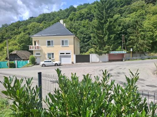 Rekreacny dom pod Bezovcom