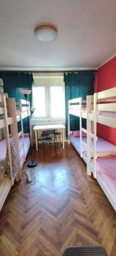 Imagen de la galería de Swan lake hostel, en Belgrado