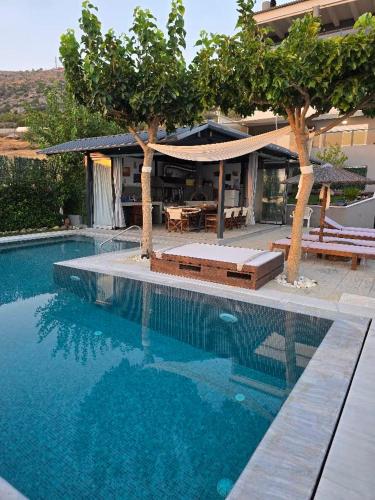 Stergiou Luxury Apartments με κοινη πισινα