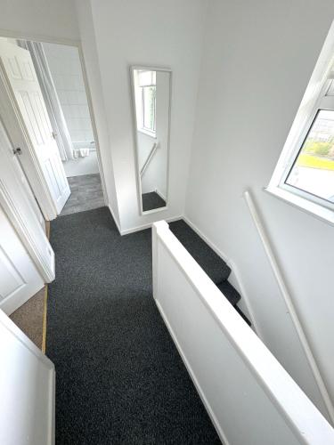 Φωτογραφία από το άλμπουμ του House number 8 sleeps up to 6 People with Smart TVs in Every Room σε Ουέλινγκτον