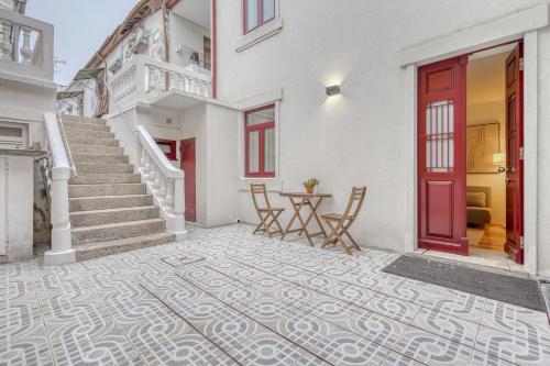 OPORTO GUEST Downtown Escape