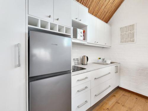 Dapur atau dapur kecil di The Nest at Durbanville