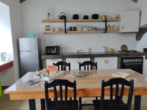 Küche/Küchenzeile in der Unterkunft Casa da Tia Avelina