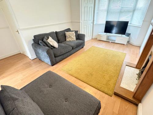 Χώρος καθιστικού στο House number 12 sleeps up to 4 with Smart TVs in every room