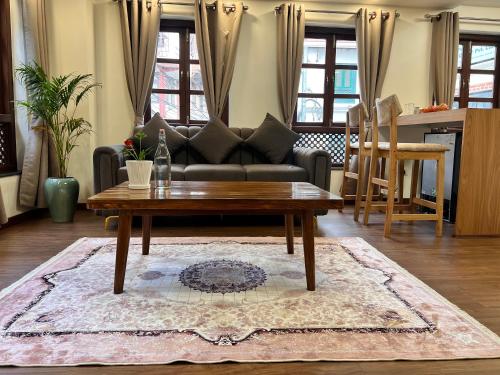 Heritage Service Apartment