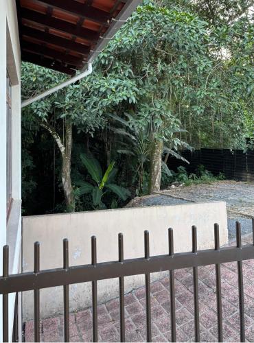 Taman di luar A Casa do Valle