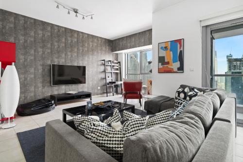 Retro Chic 3BR plus M Burj Khalifa View Unique Stay
