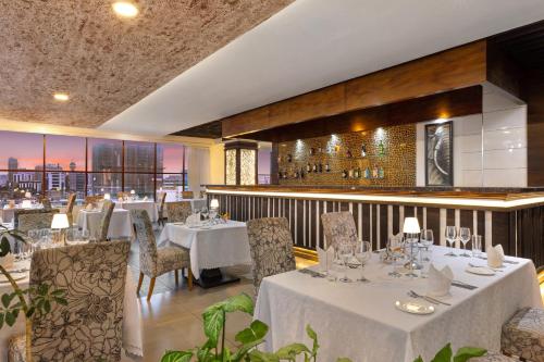 Restaurace v ubytování Golden Tulip Westlands Nairobi