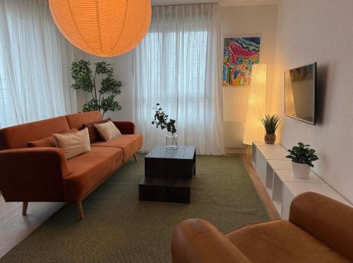 Calme & spacieux - 6 pers, parking privé, métro 5min direct centre-ville, checkIn autonome, wifi- idéal sejour pro, touristique, entre amis ou famille