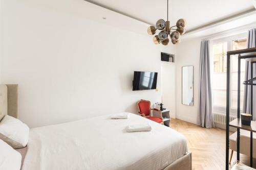 Tour Eiffel invalides appartement
