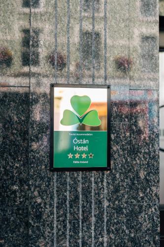 Certifikát, hodnocení, plakát nebo jiný dokument vystavený v ubytování Dillon’s Hotel
